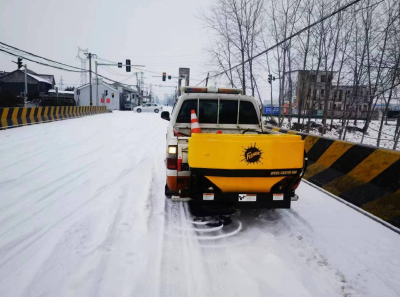 闻雪而动 迎雪逆行！  ——沙市公路人打响除雪破冰“第一战”