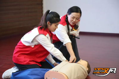 湖北中医高专举办纪念第77个世界红十字日暨庆祝中国红十字会成立120周年活动