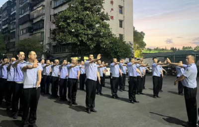 荆州交警一大队：开展实战培训 提升辅警队伍整体素质