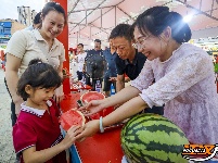 图集丨松滋：甜蜜共享 “瓜”分快乐