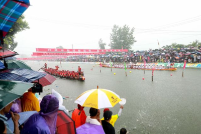 龙舟鼓点击烟雨