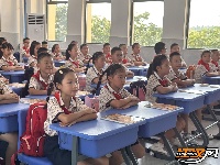 图集丨开学啦！荆州学子元气满满开启新学期→