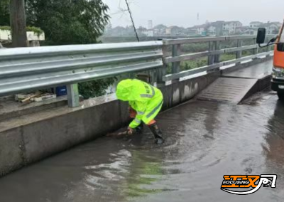 松滋市公路事业发展中心：雨后养护忙 全力保通畅