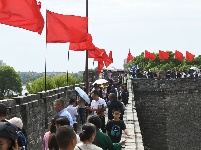 图集|国庆七天乐” 古城荆州火爆了