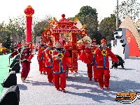 松滋市卸甲坪土家乡：“土家风味”飘全城