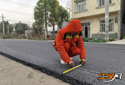 洪湖公路：以路为家 守护春运归途