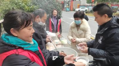 荆州区茶庵寺社区开展“元气满满 喜宵颜开”元宵节主题活动