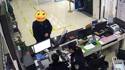 优化营商环境丨荆州区西城派出所：“双优化”见实效 小窗口书写大服务