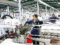 荆州天宇开足马力忙生产 奋力冲刺“开门红”
