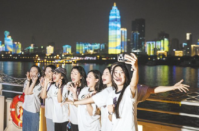 “武汉，你到底还有多少惊喜！”
