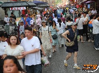 图集 | 商圈人气旺 市场活力足 