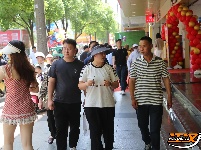 图集 | 商圈人气旺 市场活力足 