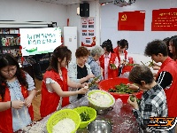 图集丨端午时节话桑榆 粽香敬老传社区