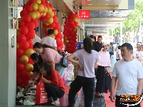 图集 | 商圈人气旺 市场活力足 