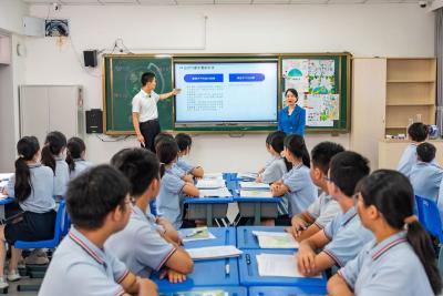《多变的天气》双师课堂探索跨学科融合新路径
