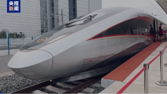 “复兴号”新成员CR450亮相！第一视角带你看高铁试验场→