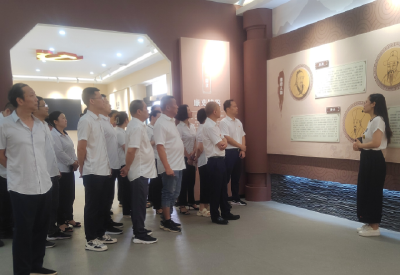 荆力物业分公司：开展警示教育，拧紧廉洁“安全阀”