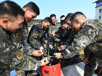 图集 | 致敬高温下的驻地武警战士