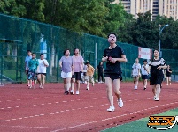 荆州：夏夜热“炼”正当时