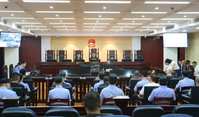 以牟利为目的销售“笑气”，荆州区法院开庭审理10人非法经营罪案件