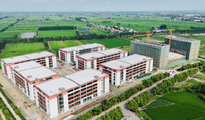 江陵县返乡入乡农业科技创新产业园一期项目建设正酣