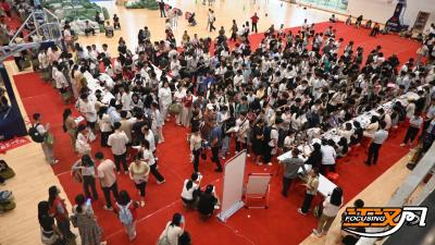 长江大学1.2万名新生报到  开启逐梦新征程
