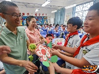图集丨荆州小学暖心行动致敬教师节