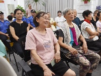 铭记历史，珍惜当下！荆州各界收听收看阅兵盛况