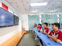 图集丨纪南文旅区实验学校全校师生集中收看九三盛大阅兵