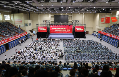 东湖融评：这堂“开学第一课”何以让人热血沸腾