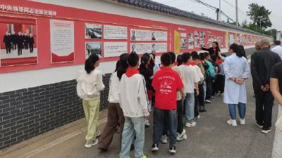 点亮少年红色信仰！荆州区城南街道红光村关工委开展延安精神宣讲活动