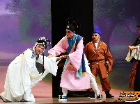 图集 | 国庆佳节“戏”味浓 花鼓戏《十五贯》经典开演