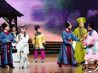 图集 | 国庆佳节“戏”味浓 花鼓戏《十五贯》经典开演