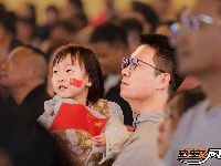 图集 | 荆州五一路文创市集人潮如流