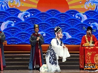 图集 | 国庆佳节“戏”味浓 花鼓戏《十五贯》经典开演