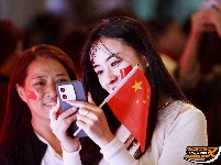 图集 | 荆州五一路文创市集人潮如流