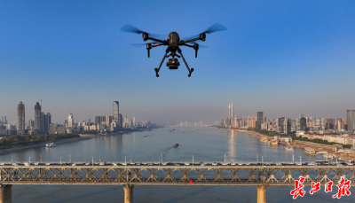 抓住历史机遇，引领发展新质生产力——武汉党员干部群众学习领会党的二十届四中全会精神之四