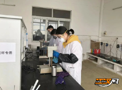 “驻企”更“助企” “双向奔赴”赋能企业向“新”——荆州经开区“硕博人才”挂职记