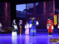 图集 | 国庆佳节“戏”味浓 花鼓戏《十五贯》经典开演