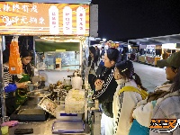 图集 | 荆州大学城文理记市集开业，摊贩“安家”更规范