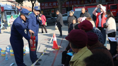 荆州区：暖冬狂欢！套圈赢礼+消防闯关，快乐安全双丰收