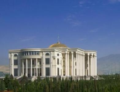 武装袭击事件，中国公民3死1伤！我使馆紧急提醒→