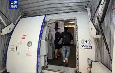 正式复航 国内航司执飞的首趟中印客运航班开飞