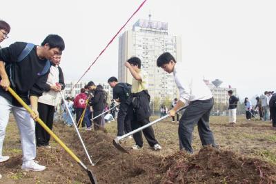 边上大学边种地，真的可以！