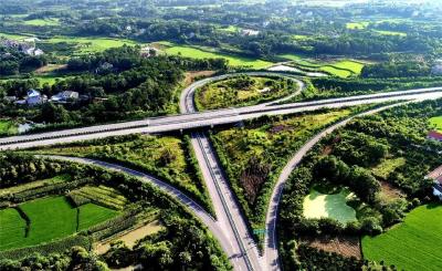 松滋：轰鸣发展与民生新“交”响