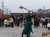 图集 | 荆州古城：春节长假首日 三国风情年味浓