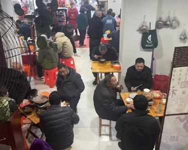 太火爆，日销800斤！有外地人专门开车来荆州这里！