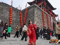 楚韵开城 万人纳福