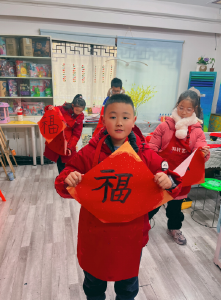 【全民写春联】荆州北二小张慕涵：挥毫传雅韵，笔墨迎马年