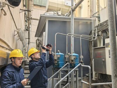 湖北日报客户端推出《坚守春运保电一线 护航高铁供电“主动脉”》